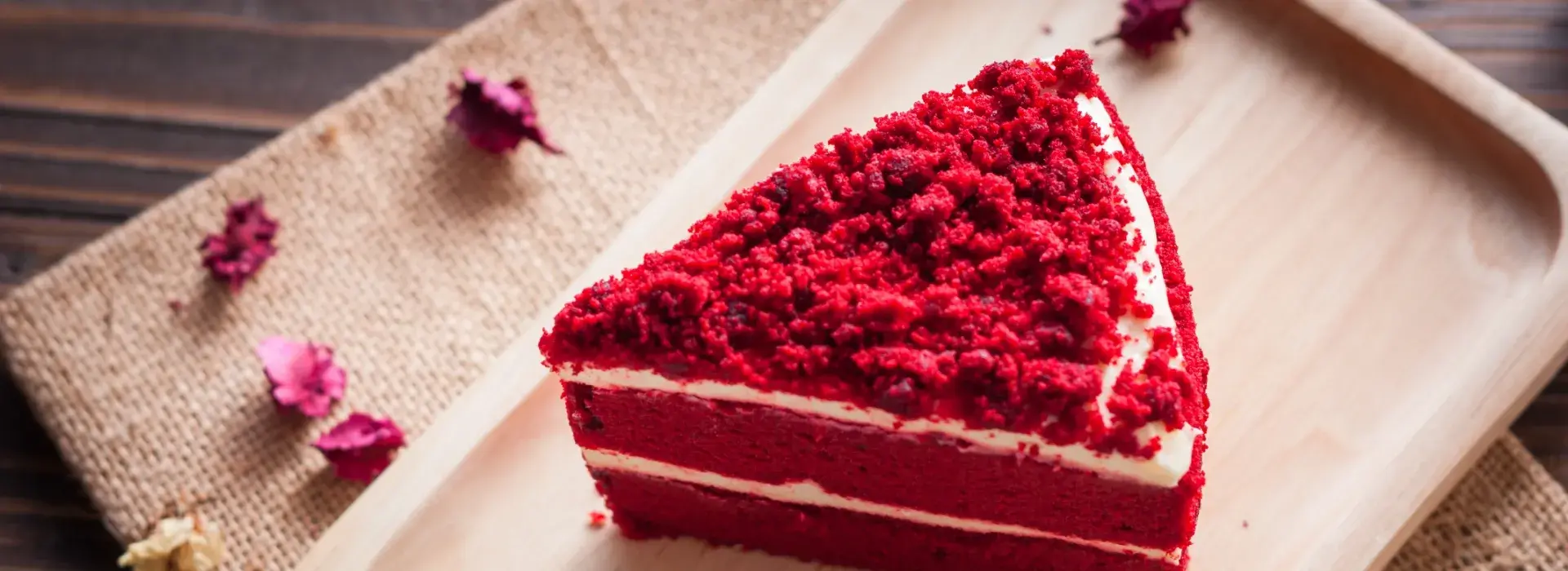 Receta pastel red velvet con helado para una celebración